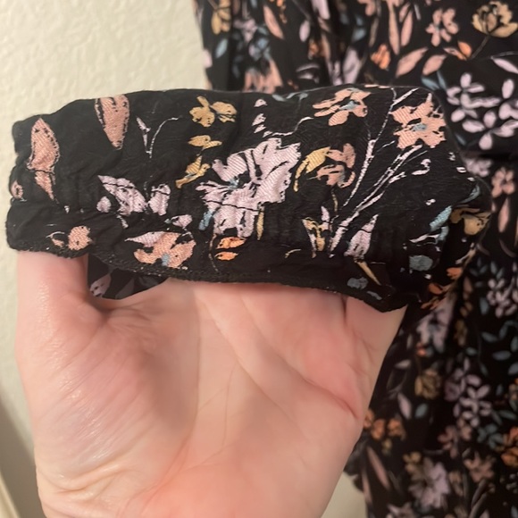 Floral Blouse - Picture 2 of 6